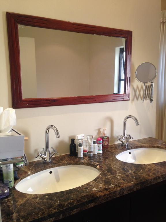 A Hundred Thousand Welcomes B&B Sandton Rom bilde